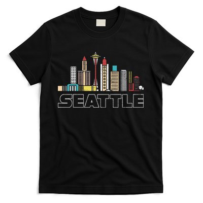 Grunge Seattle Skyline Distressed Look Design T-Shirt