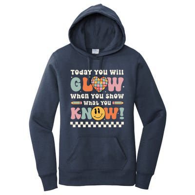 Groovy Show What You Know Testing Day For Teacher Women's Pullover Hoodie