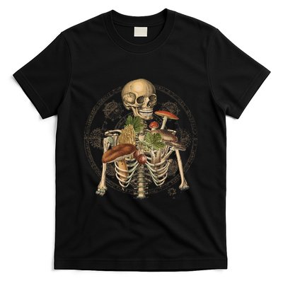 Goblincore Skeleton With Mushrooms Foraging Mycologist Fungi T-Shirt