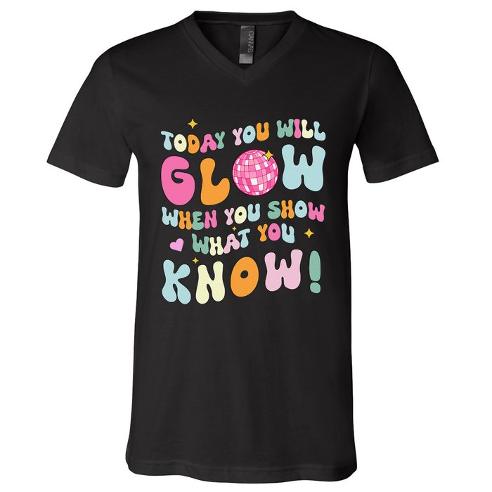 Groovy Show What You Know Test Testing Day Teacher Student Gift V-Neck T-Shirt