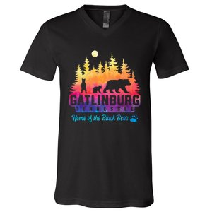 Gatlinburg Tennessee Bear Great Smoky Mountains V-Neck T-Shirt