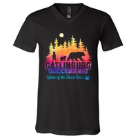 Gatlinburg Tennessee Bear Great Smoky Mountains V-Neck T-Shirt