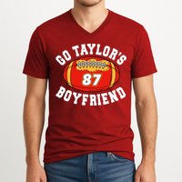 Go TaylorS Boyfriend I Just Here For Travis V-Neck T-Shirt