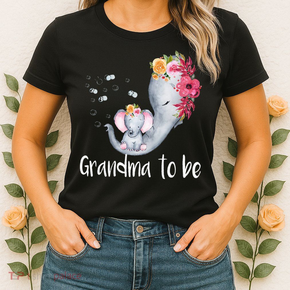 Grandma To Be Elephant Baby Shower For Floral Womens T-Shirt