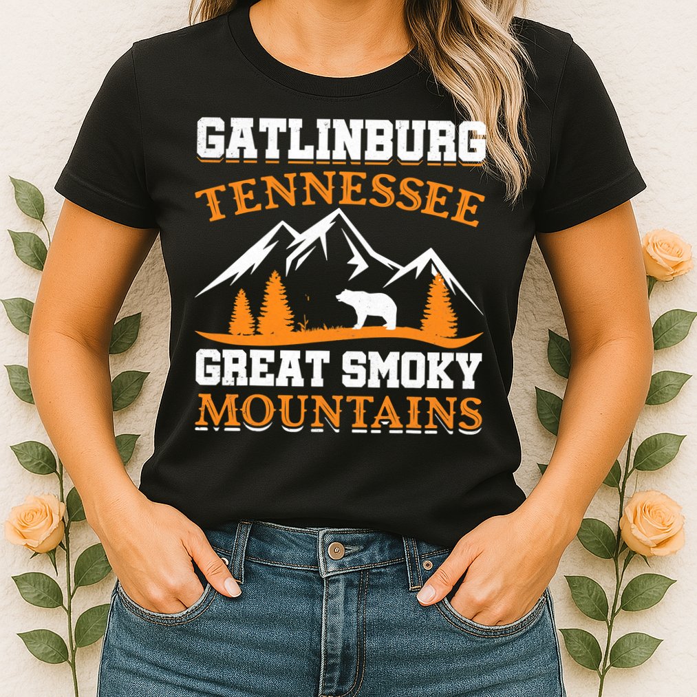 Gatlinburg Tennessee Great Smoky Mountains Souvenirs Bear Womens T-Shirt
