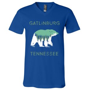 Gatlinburg Tennessee Great Smoky Mountains Bear Gift V-Neck T-Shirt