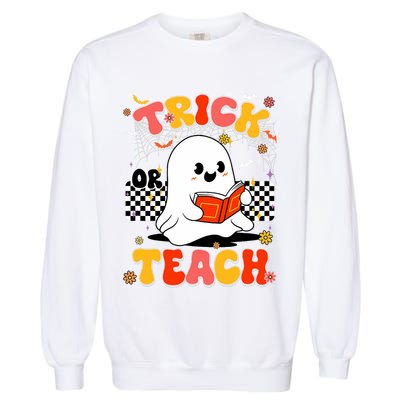 Groovy Teacher Halloween Retro Trick Or Teach Floral Ghost Garment-Dyed Sweatshirt