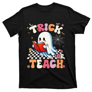 Groovy Teacher Halloween Retro Trick Or Teach Floral Ghost Gift T-Shirt