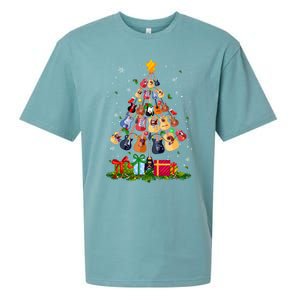 Guitar Tree Lights Christmas Pajamas Guitar Lovers Xmas Gift Sueded Cloud Jersey T-Shirt