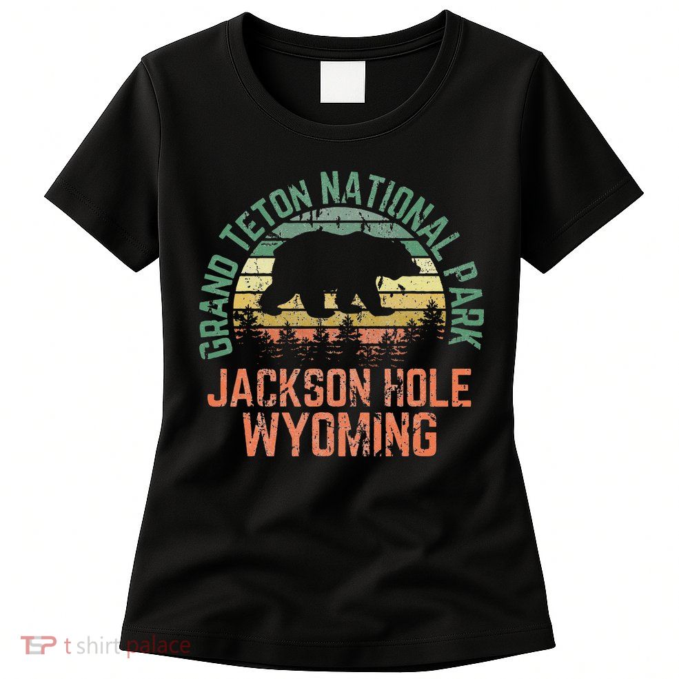 Grand Teton National Park Jackson Hole Wyoming Bear Vintage Womens T-Shirt