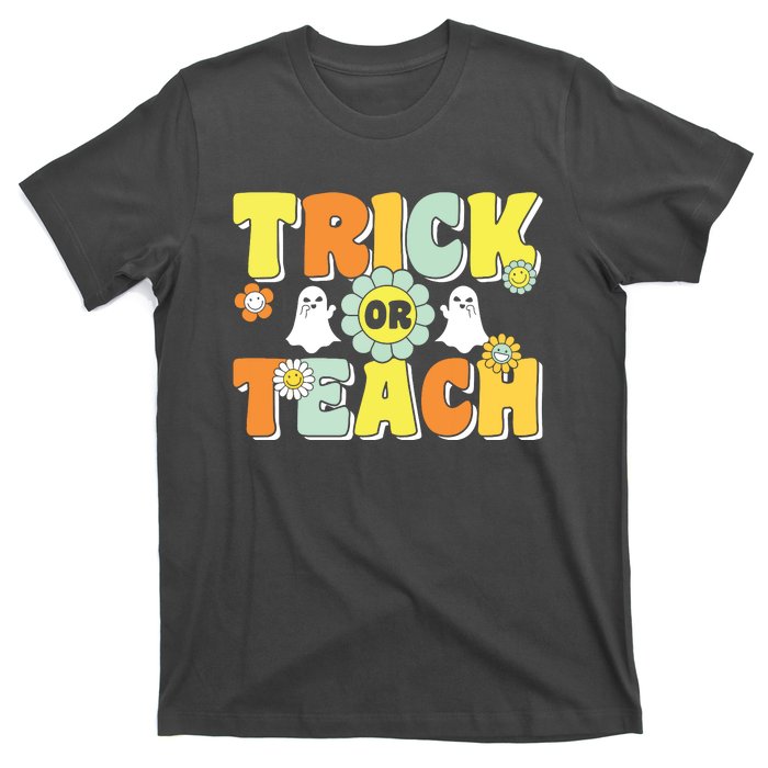 Groovy Trick Or Teach Halloween Teacher Life Retro Vintage T-Shirt