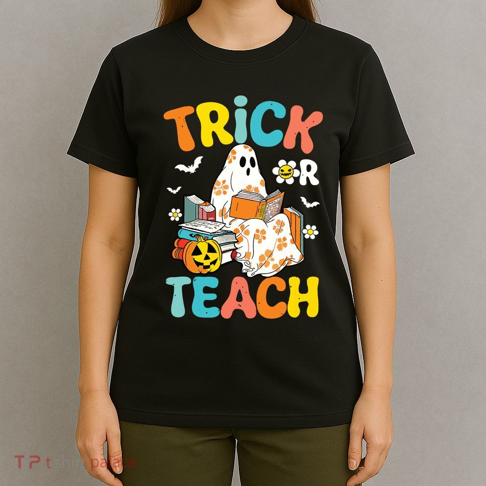 Groovy Trick Or Teach Funny Teacher Halloween Costume T-Shirt