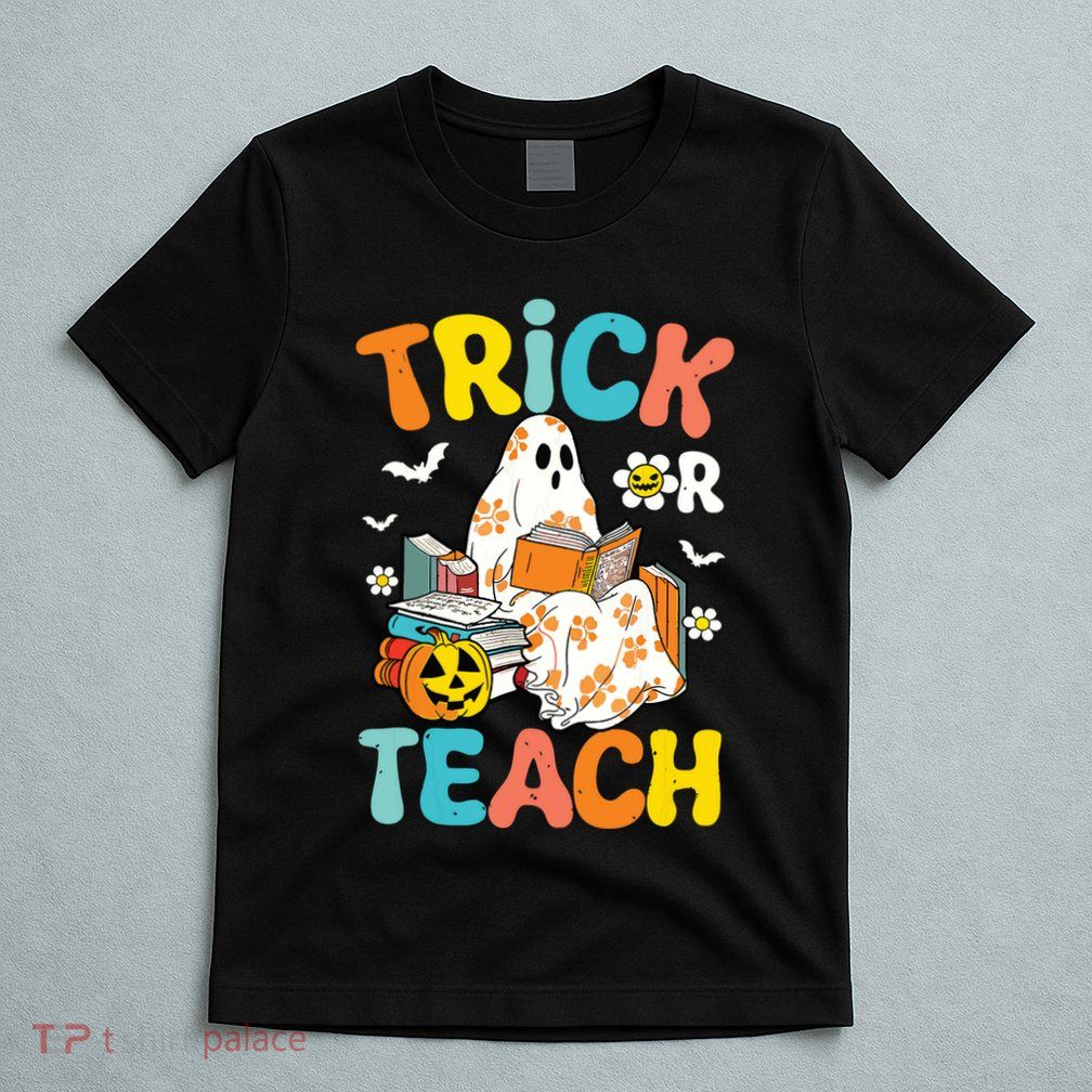 Groovy Trick Or Teach Funny Teacher Halloween Costume T-Shirt