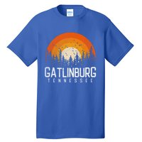 Gatlinburg Tennessee Tn Gift Retro Style Vintage 80s Gift Cool Gift Tall T-Shirt