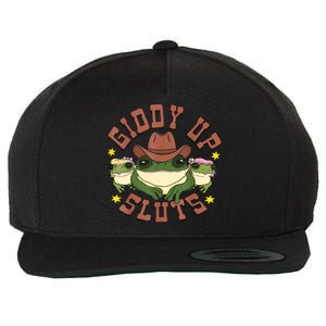 Giddy Up Sluts Funny Western Cowgirl Ranch Rodeo Frog Wool Snapback Cap