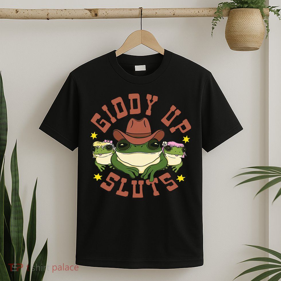 Giddy Up Sluts Funny Western Cow Ranch Rodeo Frog T-Shirt