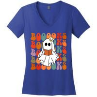 Groovy Vintage Cute Ghost Book Reading Halloween Teacher Cute Gift Women's V-Neck T-Shirt