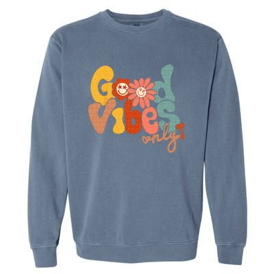 Good Vibes Only Flower Hawaii Beach Summer Vacation Family Garment-Dyed Sweatshirt