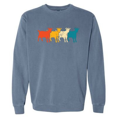 Goat Vintage Retro Farm Animal Goats Farmer Gift Garment-Dyed Sweatshirt