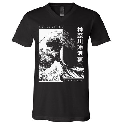 Great Wave Off Kanagawa Japanese Aesthetic Hokusai V-Neck T-Shirt