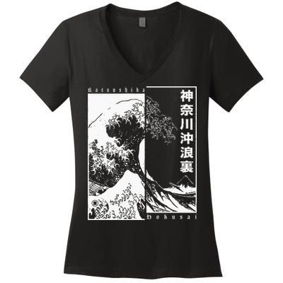 Great Wave Off Kanagawa Japanese Aesthetic Hokusai Women's V-Neck T-Shirt