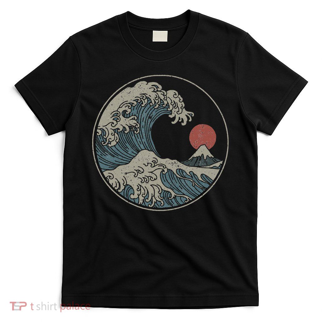 Great Wave Off Kanagawa Japanese Art Aesthetic Tsunami T-Shirt