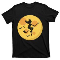 Golf Witch Riding Golf Stick Funny Halloween Golf Club T-Shirt