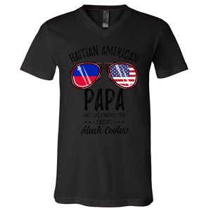 Haitian American Papa Haitian Fathers Day V-Neck T-Shirt