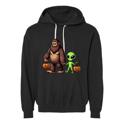 Halloween Bigfoot Alien Bigfoot Lover Halloween Garment-Dyed Fleece Hoodie