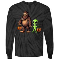 Halloween Bigfoot Alien Bigfoot Lover Halloween Tie-Dye Long Sleeve Shirt