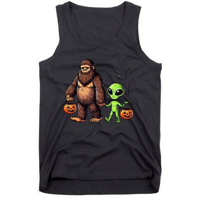 Halloween Bigfoot Alien Bigfoot Lover Halloween Tank Top