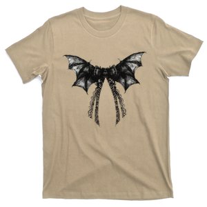 Halloween Bat Gothic Coquette Bow Retro Halloween T-Shirt