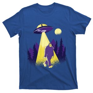 Halloween Bigfoot Ufo Abduction T-Shirt