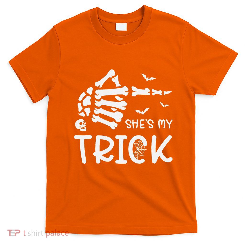 Halloween Costume Couples SheS My Trick Skeleton Hand T-Shirt