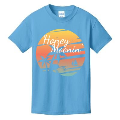 Honeymoon Couples Cool Gift Just Married Matching Honeymooning Trip Gift Kids T-Shirt