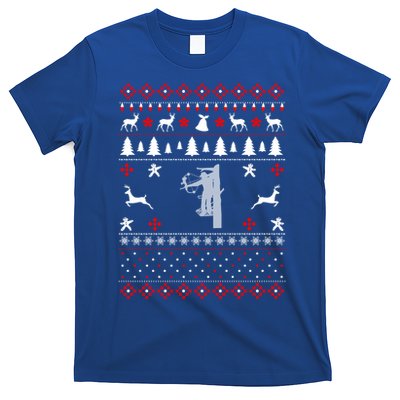 Hunter Christmas Gift Deer Hunting Ugly Christmas T-Shirt