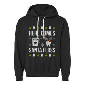 Here Comes Santa Floss Dental Christmas Funny Gift For Dentist Cool Gift Garment-Dyed Fleece Hoodie