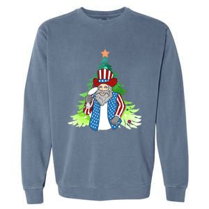 Here Comes Santa Clauspatriotic Kris Kringle Christmas Tree Gift Garment-Dyed Sweatshirt