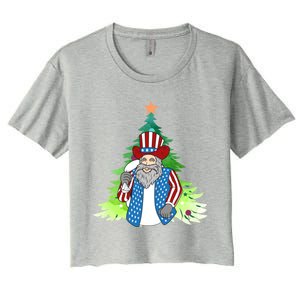 Here Comes Santa Clauspatriotic Kris Kringle Christmas Tree Gift Women's Crop Top Tee