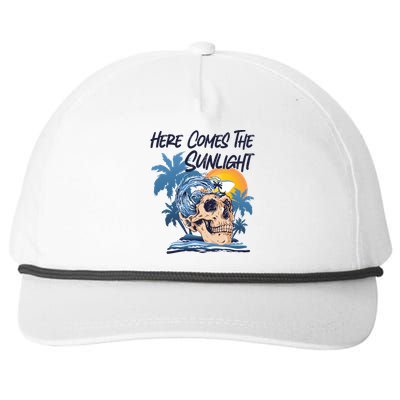 Here Comes The Sunlight Funny Summer Vibes Beach Vacation Gift Snapback Five-Panel Rope Hat