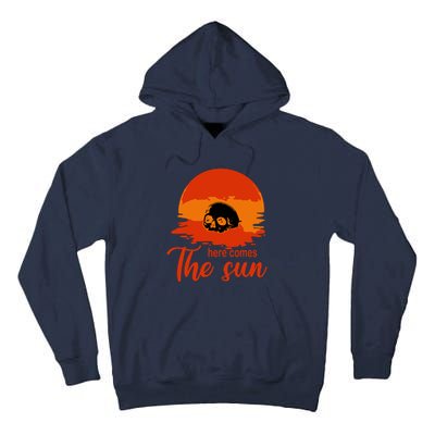 Here Comes The Sun Spooky Skull Vintage Halloween Tall Hoodie