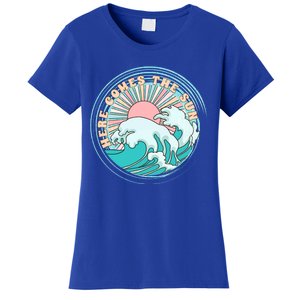 Here Comes The Sun Funny Summer Vacation Hawaii Beach Family Gift Women's T-Shirt