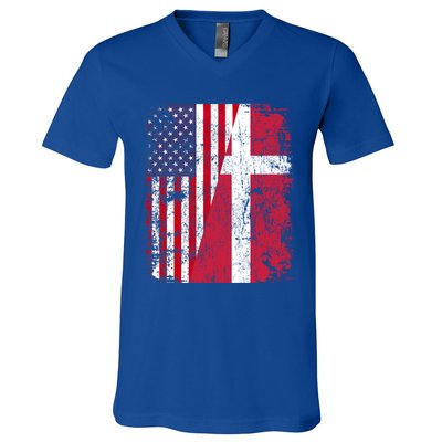 Half Danish American Flags Denmark Usa Distressed Vintage Gift V-Neck T-Shirt