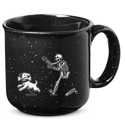 Halloween Dog Funny Skeleton Skeleton Chasing Dog Gift 15oz Campfire Ceramic Mug