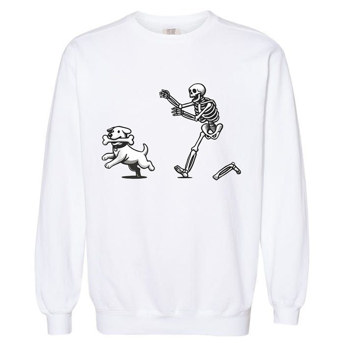 Halloween Dog Funny Skeleton Skeleton Chasing Dog Garment-Dyed Sweatshirt