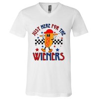 Hot Dog I'm Just Here For The Wieners 4Th Of July V-Neck T-Shirt