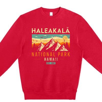 Haleakala Est 1961 Hawaii Vintage Retro National Park Premium Crewneck Sweatshirt