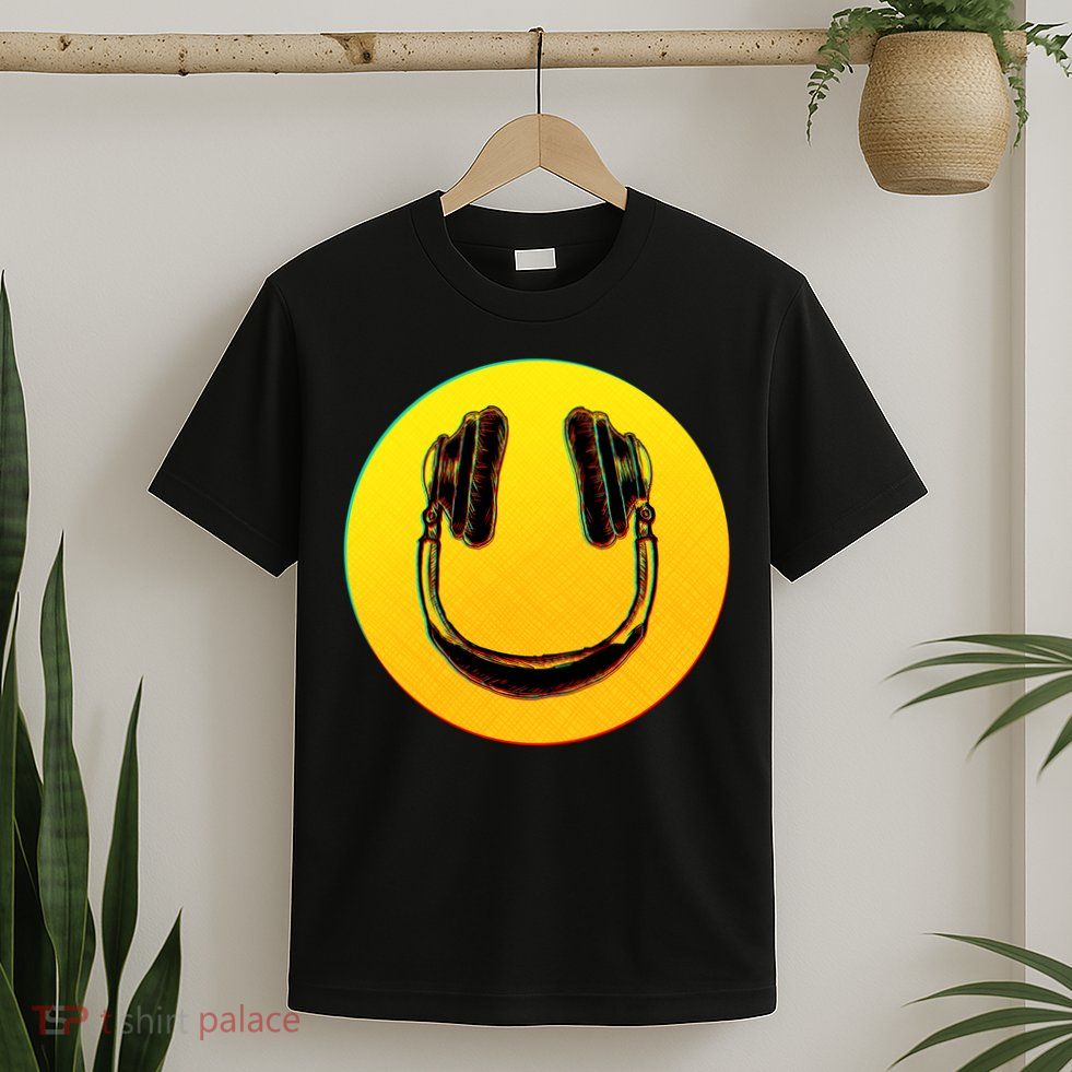 Headphones Smiley T-Shirt