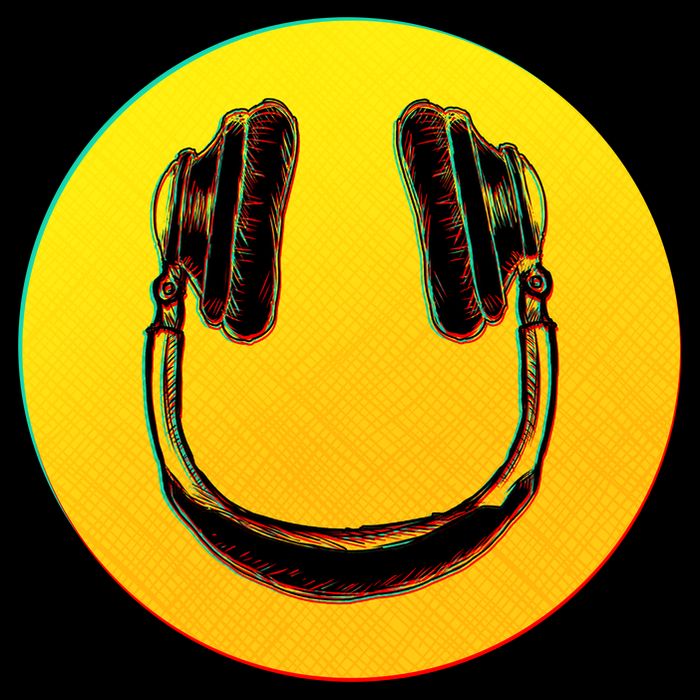 Headphones Smiley Ladies Essential Flowy Tank