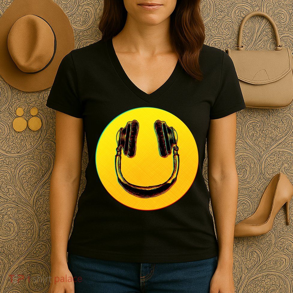 Headphones Smiley Women's V-Neck T-Shirt